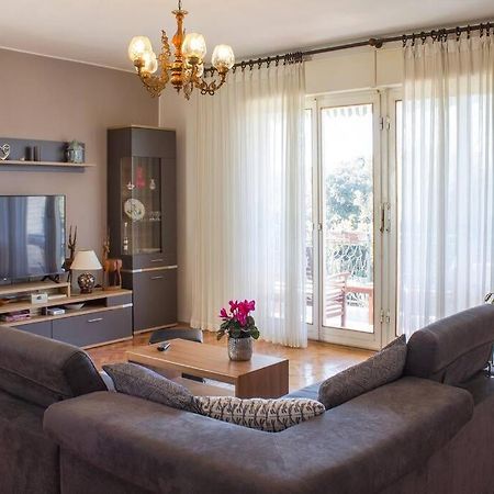 Apartment Margi Pula Zewnętrze zdjęcie